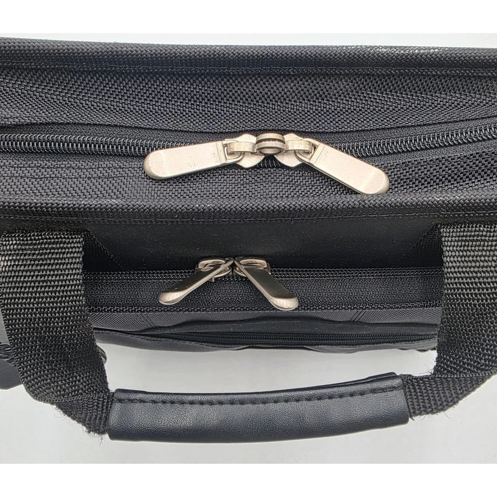 Vintage Compaq Black Nylon Laptop Messenger Bag Briefcase With Strap 14.5x13x4in